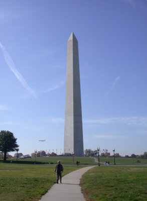 Washington Monument near sunset.