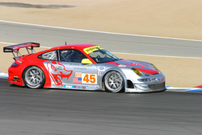 Flying Lizard Porsche in T2
