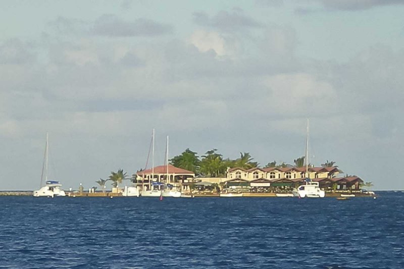 Looking at Saba Rock from BEYC