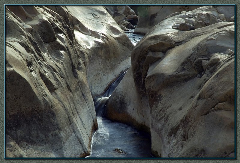Water shaping the rocks - Nachal Kziv