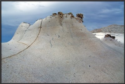 The Nizana rock curvatures