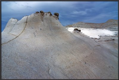 The Nizana rock curvatures