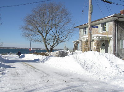 Yes it snows in Newport 2005