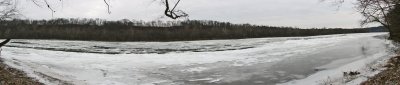 Panorama - Ice on the Potomac