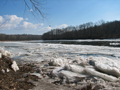 Slabs of Ice thrown on the river bank
