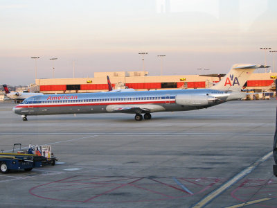 American MD-80