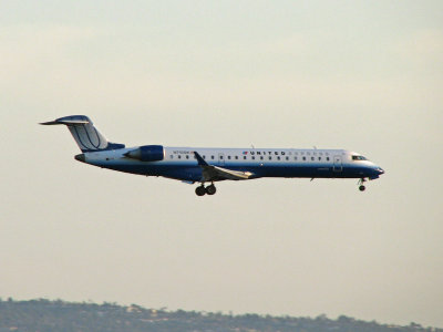 United Express CRJ700