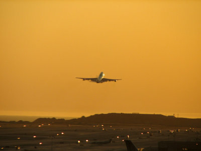 BA 747 departs LAX