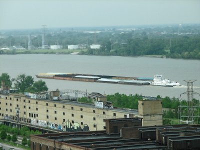 Barge traffic on the Mississippi