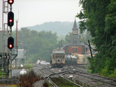 Freight train at Point of Rocks Station