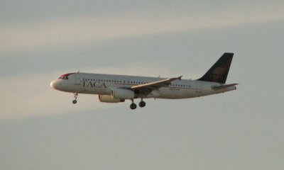 TACA A320 arrival