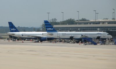 Jetblue A320 jets at Dulles