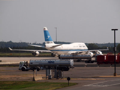 Kuwait Airways 747 at Dulles