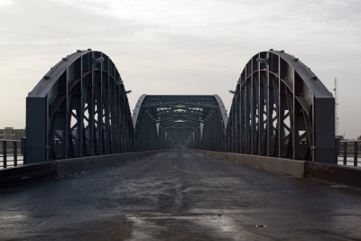 Empty Faidherbe bridge early in the morning