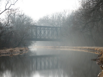 The Capitol cresent trail crosses the canal over old railroad bridge