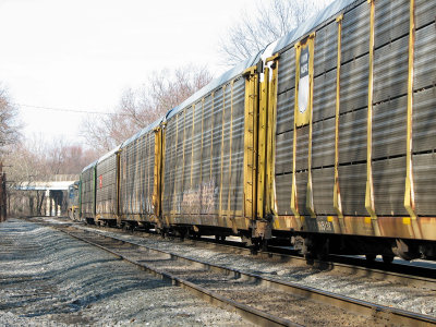 Headed towards the Route 15 bridge and the Point of Rocks tunnel