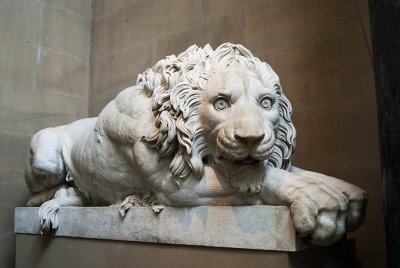 Lion sculpture