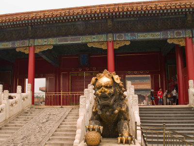 Gilded Lion in front of Palace of Tranquil Longevity
