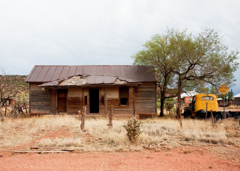 Abandoned house near Route 66 east of Santa Rosa