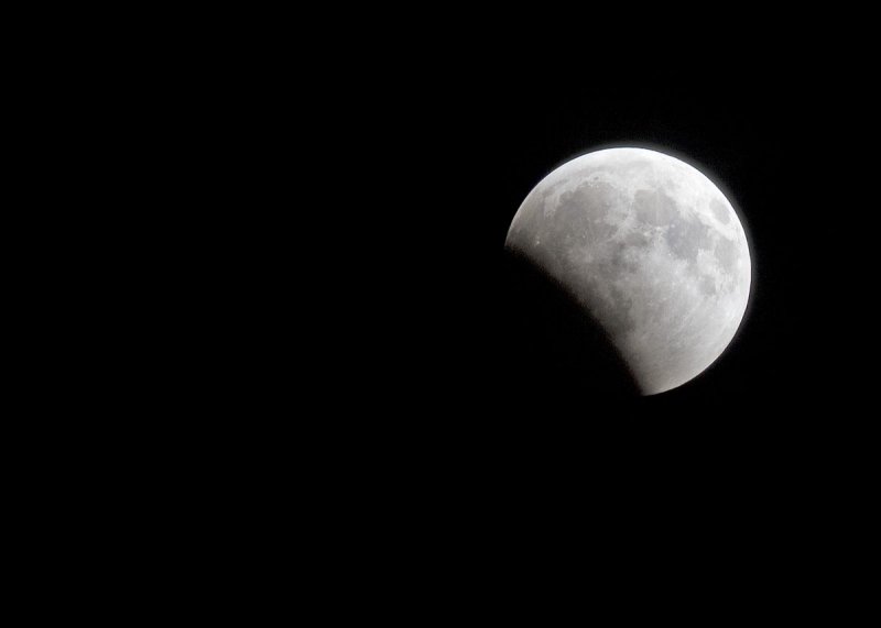 December 2010 total lunar eclipse from New Mexico (1 of 3)