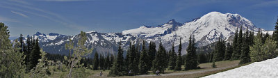 Rainier_Panorama.jpg