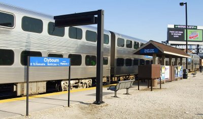 Clybourn Metra train stop