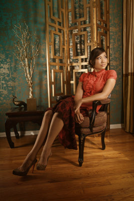 KAHI LEE (host of design on a dime) 2007