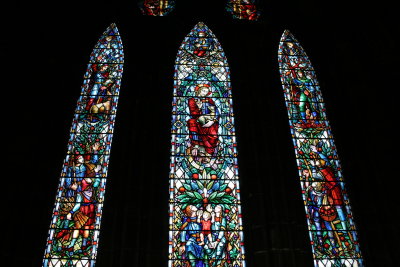 stained glass in glasgow cathedral.jpg