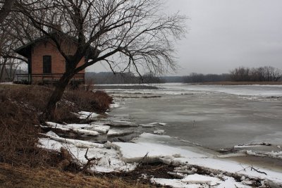 Icy River ShoreMarch 10, 2009