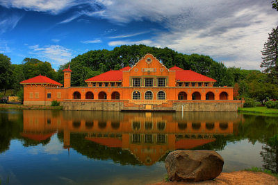  Lake House in Washington Park - HDR<BR>August 18, 2010