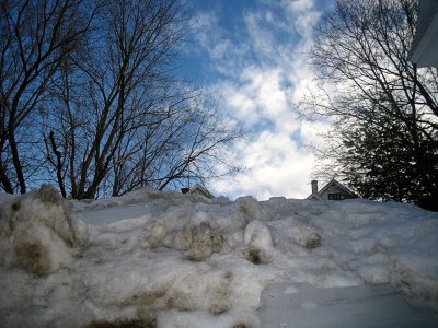 Huge SnowbankFebruary 14, 2011