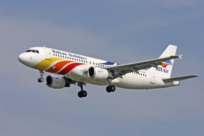 BGH_A320-212_0294_LZBHB