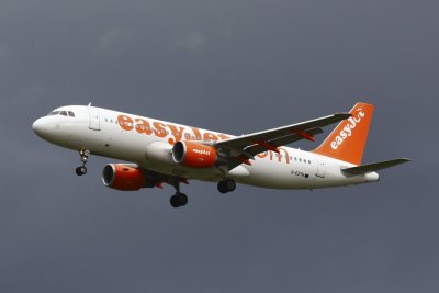 EZY_A320-214_4006_GEZTN
