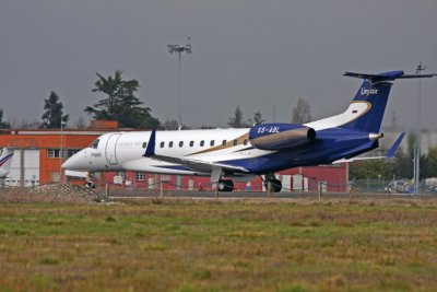 EMB135BJ_S5ABL_Linxair_TLS002 1024x768.JPG