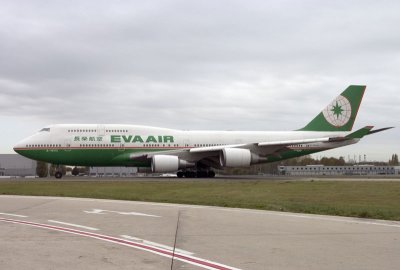 B747-45E_B16412_EVA