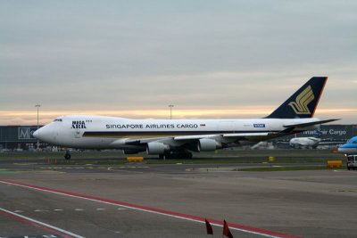 B747-412FSCD_9VSFG_SQC