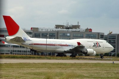 B747-446_JA8906_JAL