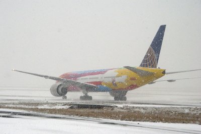 B777-224ER_N77014_COA_501.jpg