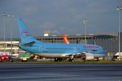 B737-4B6_TFELJ_ICB_401.jpg