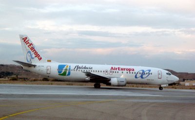 B737-4Q8_ECFXQ_AEA_101.jpg
