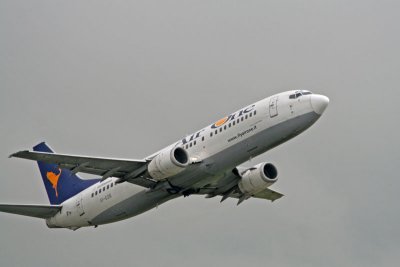 B737-4Q8_EICSG_ADH_802.jpg