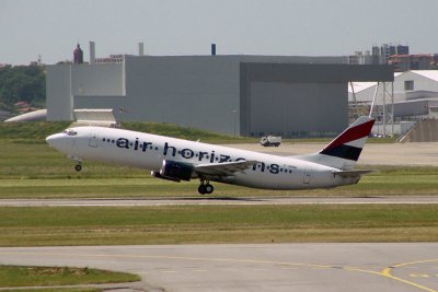 B737-4Q8_FGRNH_EUH_602.jpg