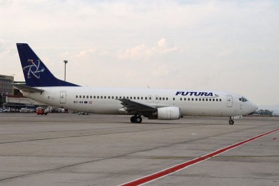 B737-4S3_ECIHI_FUA_301.jpg
