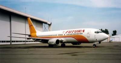 B737-4Y0_ECFZX_FUA_01.jpg