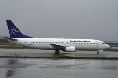 B737-4Y0_N251RY_FUA_301.jpg