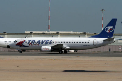 B737-4Y0_OKTVR_TVS_801.jpg