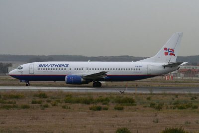 B737-405_LNBUF_BRA