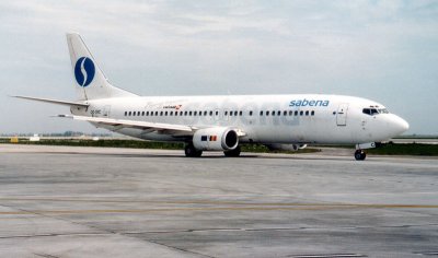 B737-429_OOSYC_SAB
