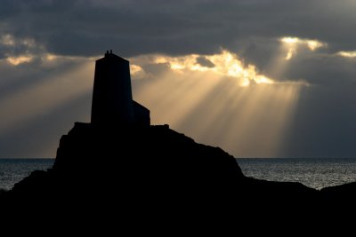 Llanddwyn 105.