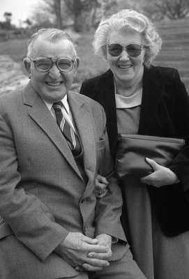 Dathlu priodas Aur Jack a Mair Thomas Bryn Coch Llangoed 1990.jpg